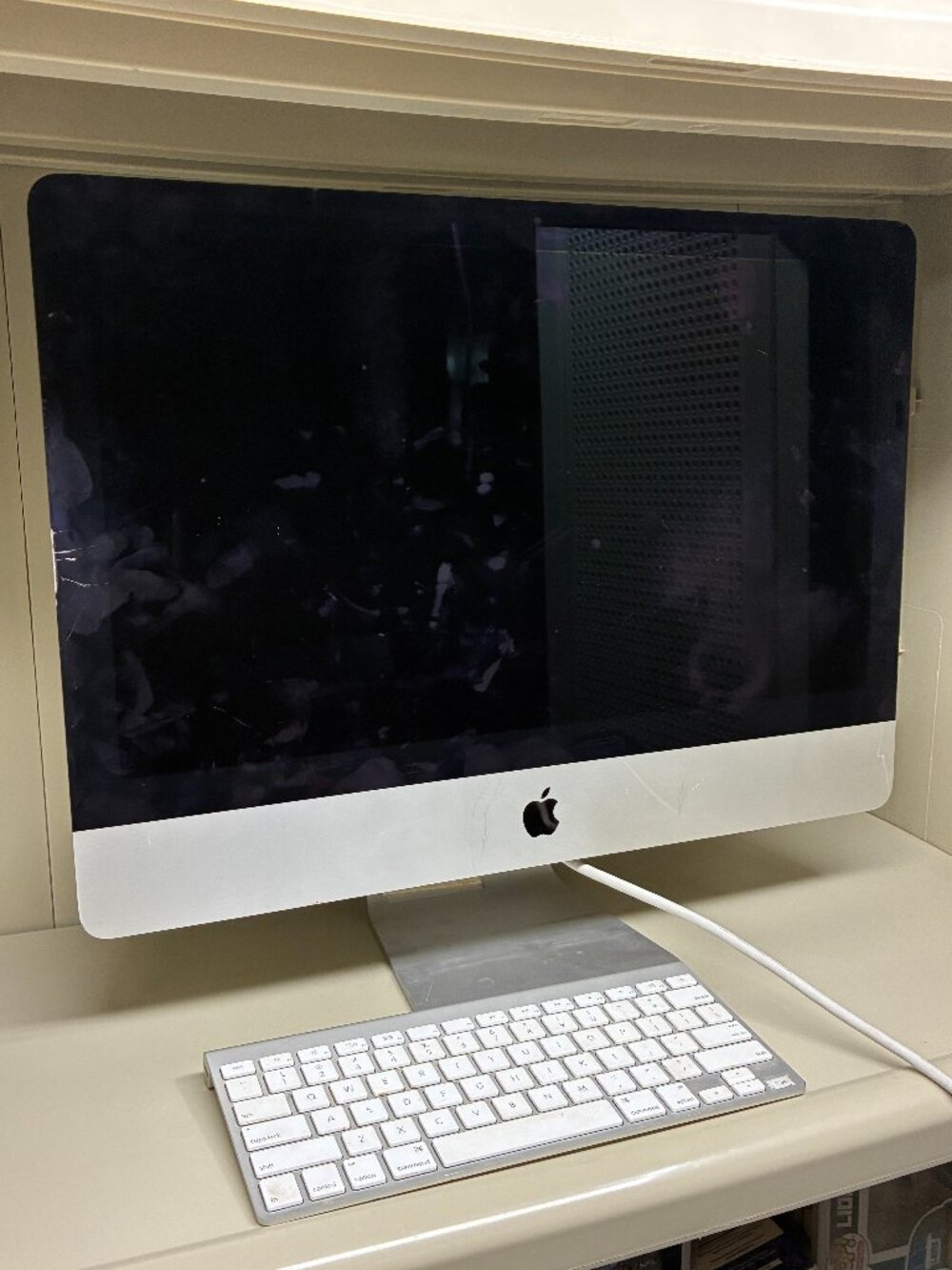Apple iMac A1418 Computer, Intel Core I5, 2.7ghz, 8gb Memory With Keyboard